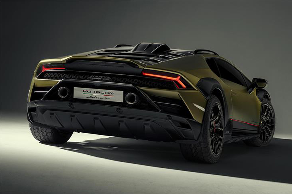 Lamborghini Huracan Sterrato rear quarter 
